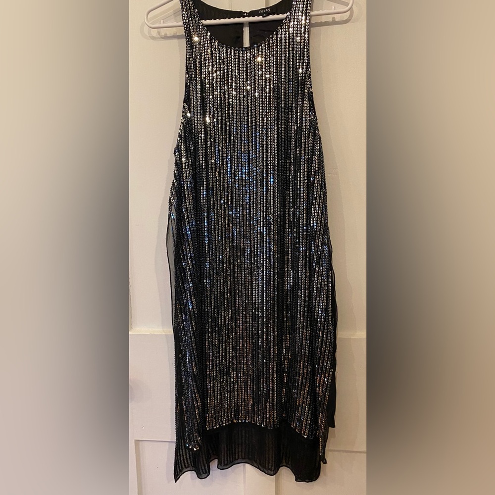 Gorgeous size L Verty sequin dress.